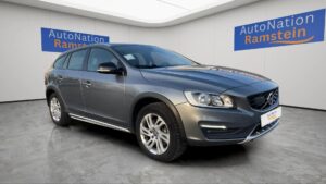 2019 Volvo V60 Cross Country Plus